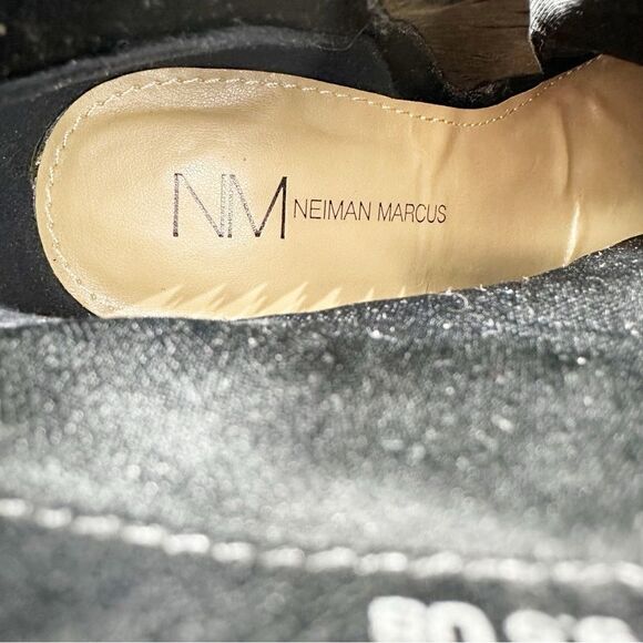 Neiman Marcus Niana Almond‎ Toe Bootie Black Leather Oval Sculptural Heel Sz 5.5 - Picture 11 of 12